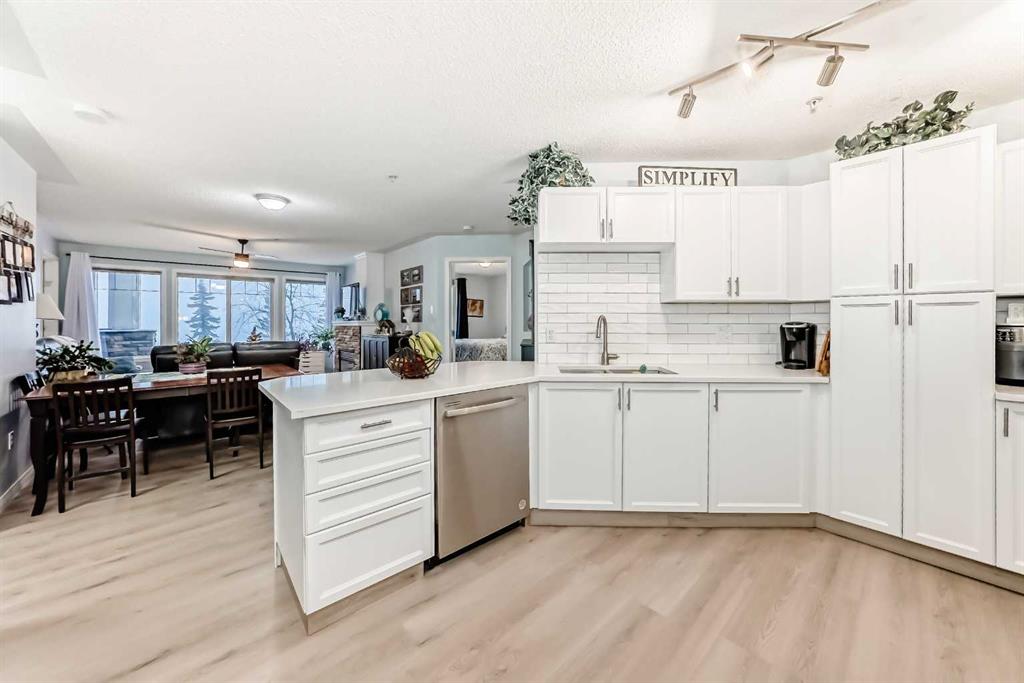 #107 345 Rocky Vista Park NW, Calgary, Alberta, T3G 5K6