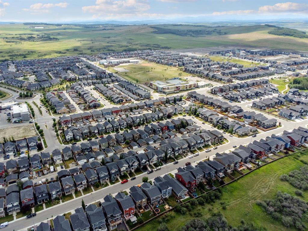 196 Emberside Hollow, Cochrane, Alberta, T4C 2A3