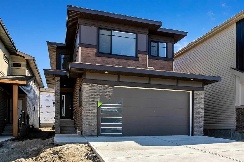 11 Heritage Link, Cochrane, Alberta, T4C 2J8