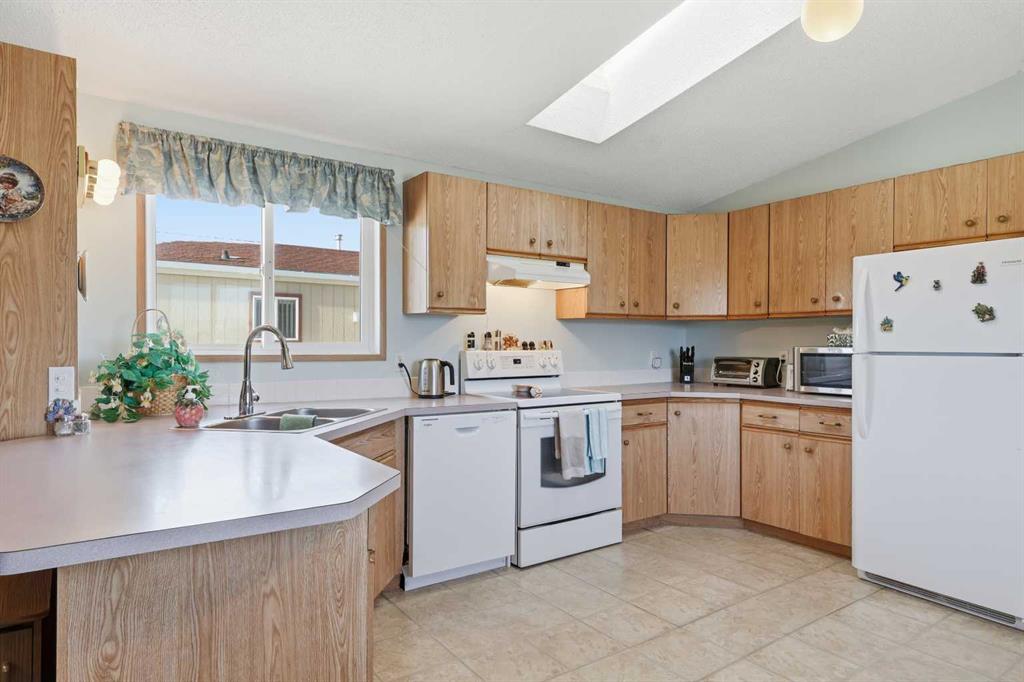 #1 900 Ross Street, Crossfield, Alberta, T0M 0S0