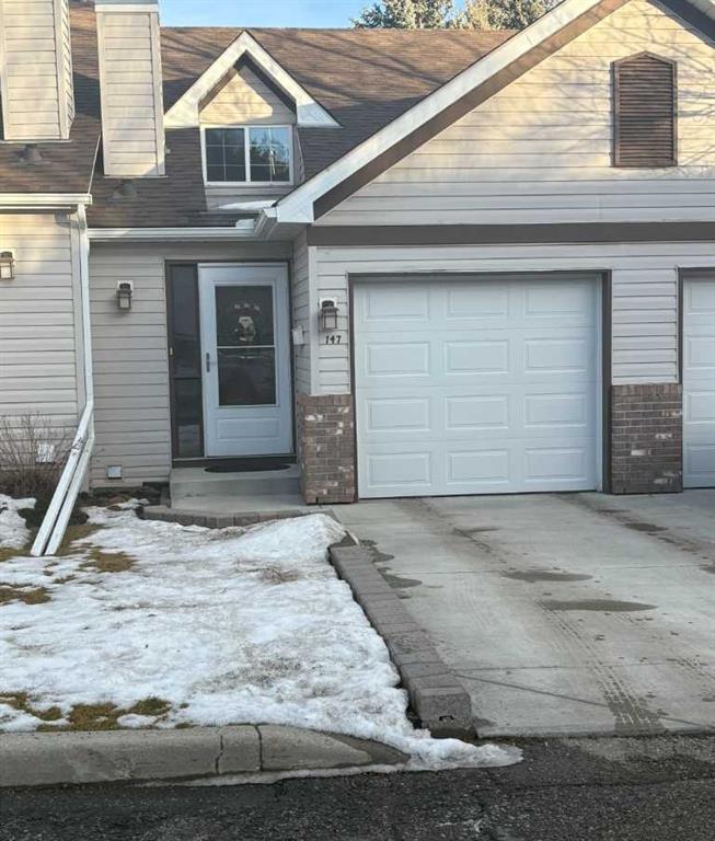 147 Somervale Park SW, Calgary, Alberta, T2Y 3J4