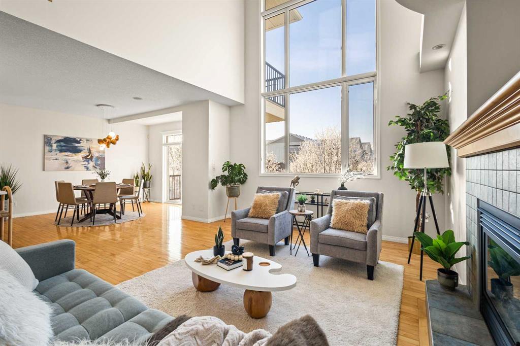 511 Cresthaven Place SW, Calgary, Alberta, T3B 5Z8