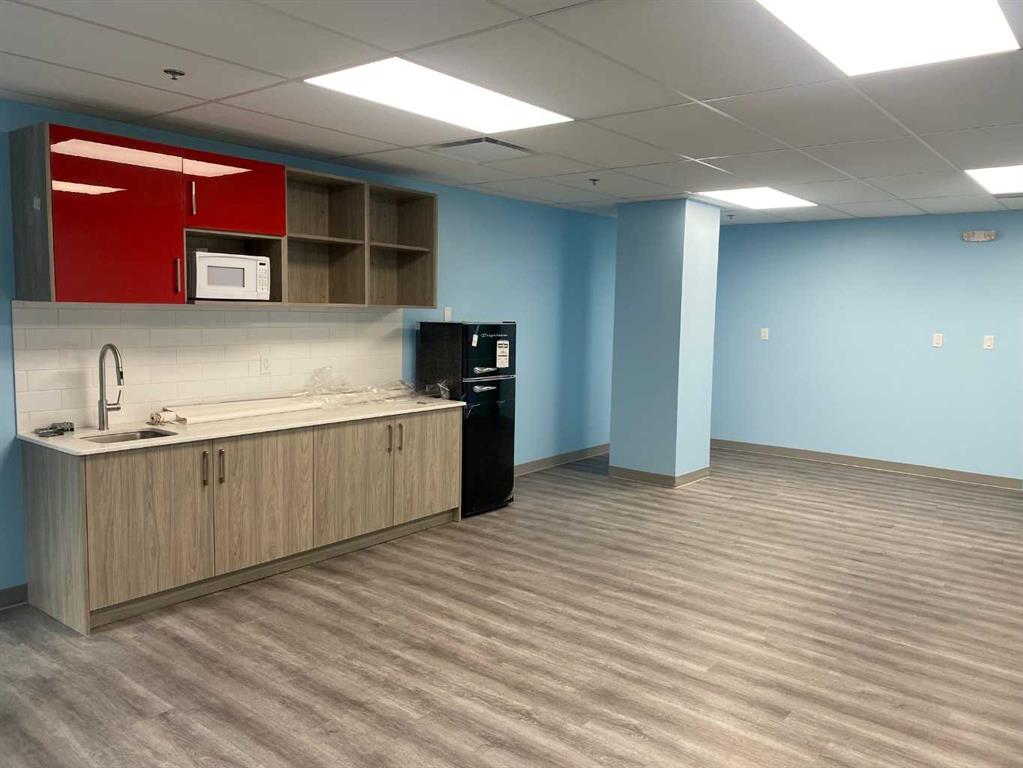 #220 634 6 Avenue SW, Calgary, Alberta, T2P 0S4