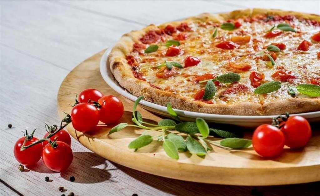 123 Street, Calgary, Alberta, T2A1V1