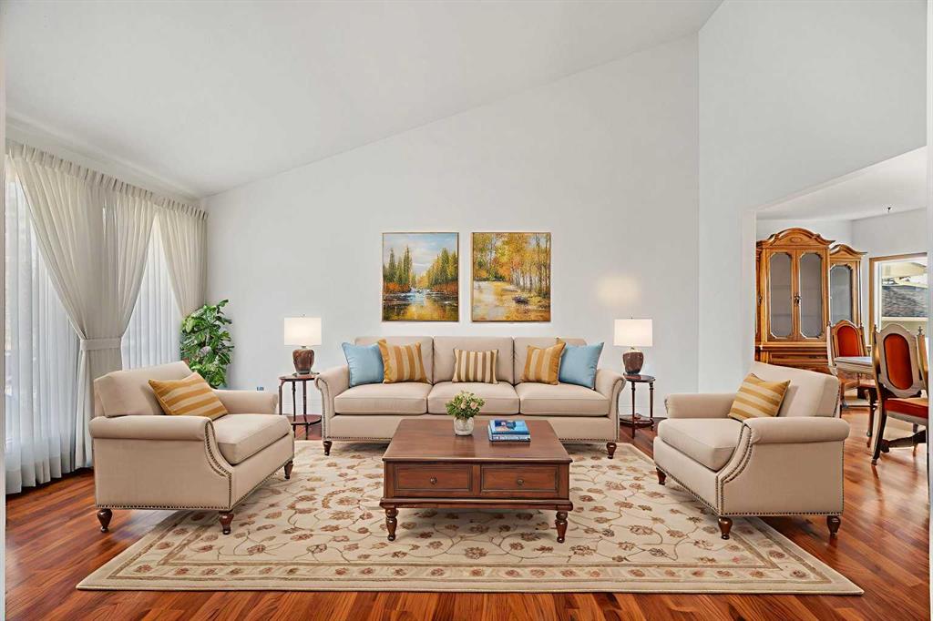 720 Parkvalley Road SE, Calgary, Alberta, T2J 4V8