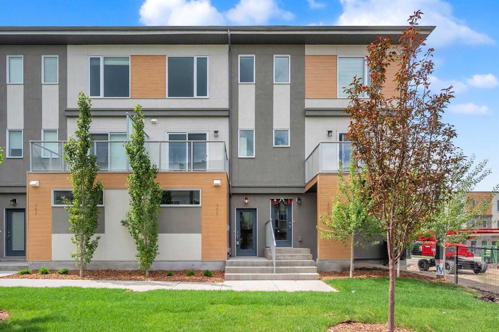 305 Shawnee Square SW Square SW, Calgary, Alberta, T2Y0W4