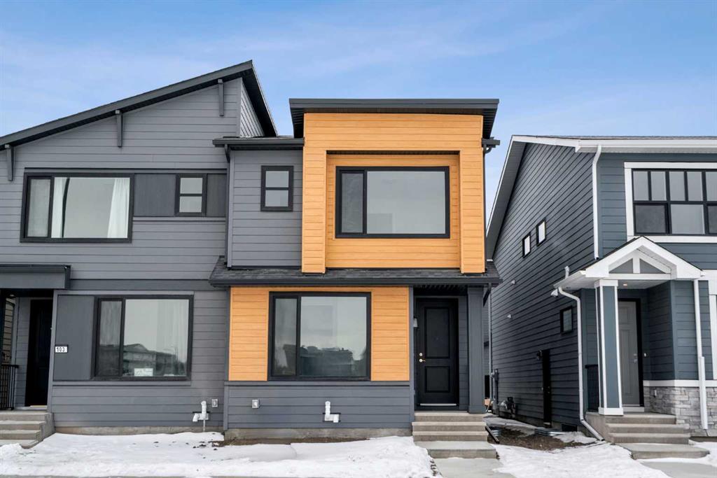 107 Royston Way NW, Calgary, Alberta, T3L 0M4