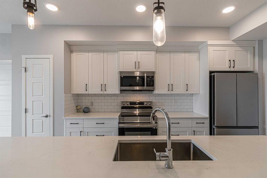 #203 360 Harvest Hills Way NE, Calgary, Alberta, T3K 2S1