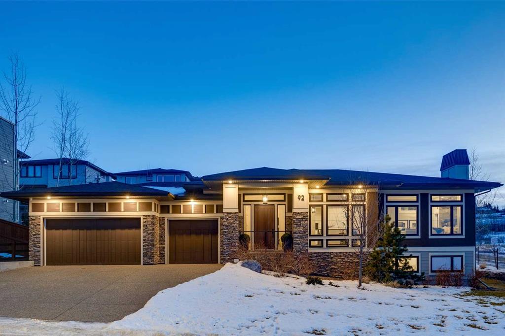92 Crestridge View SW, Calgary, Alberta, T3B 1G8