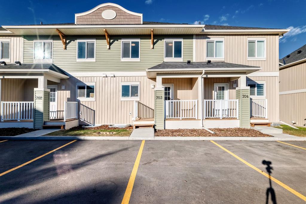 703 Clover Road, Carstairs, Alberta, T0M0N0