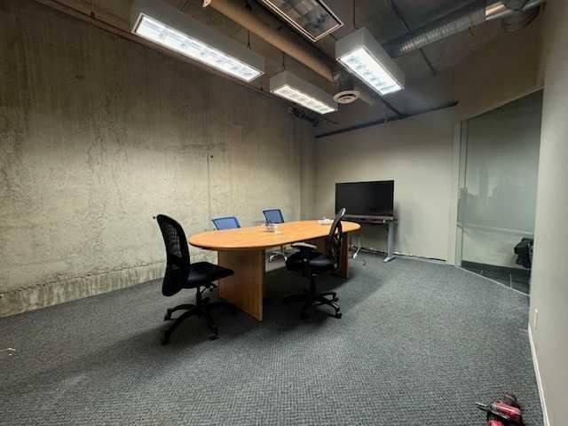 #405 1100 8 Avenue SW, Calgary, Alberta, T2P 3T8