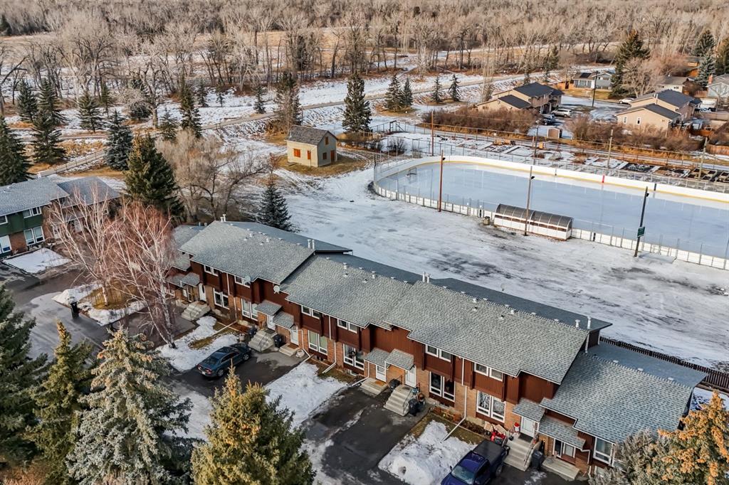 9 Pekisko Road SW, High River, Alberta, T1V 1C6