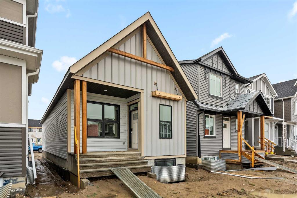 19832 44 Street SE, Calgary, Alberta, T3M 4B8