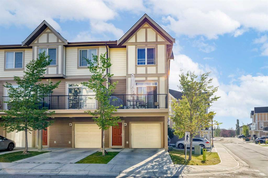104 Sherwood Lane NW, Calgary, Alberta, T3R 0V3