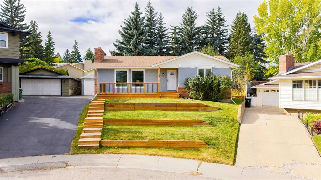 328 Cantrell Place SW, Calgary, Alberta, T2W 2A3