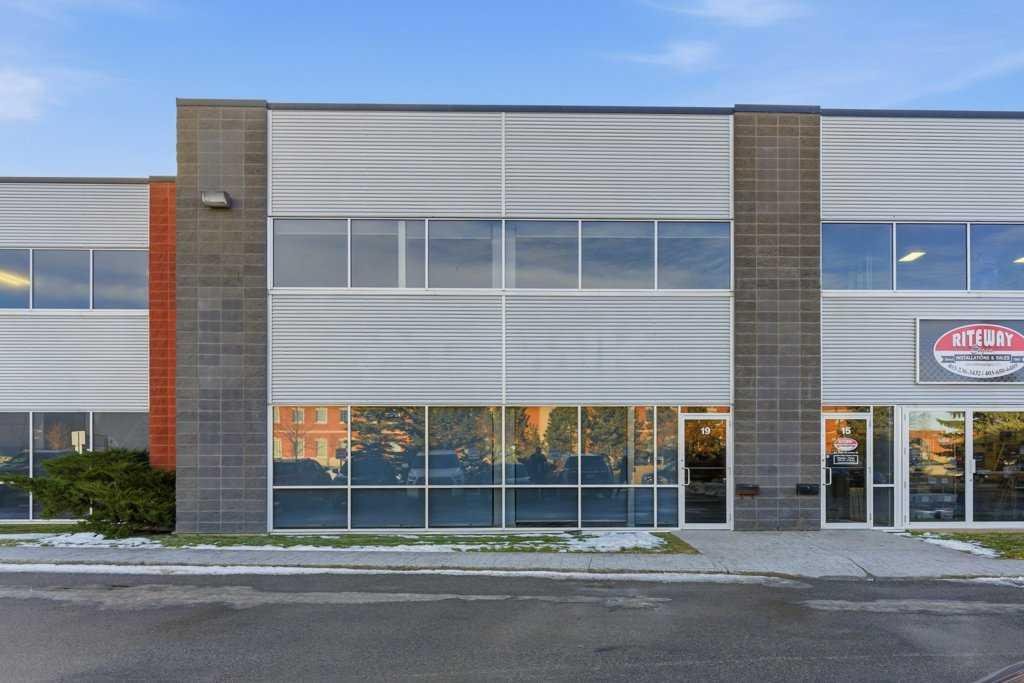 #19 4905 102 Avenue SE, Calgary, Alberta, T2C 2X7