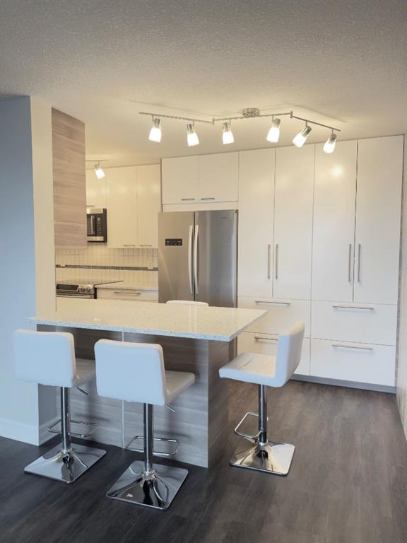 #908 9800 Horton Road SW, Calgary, Alberta, T2V 5B5