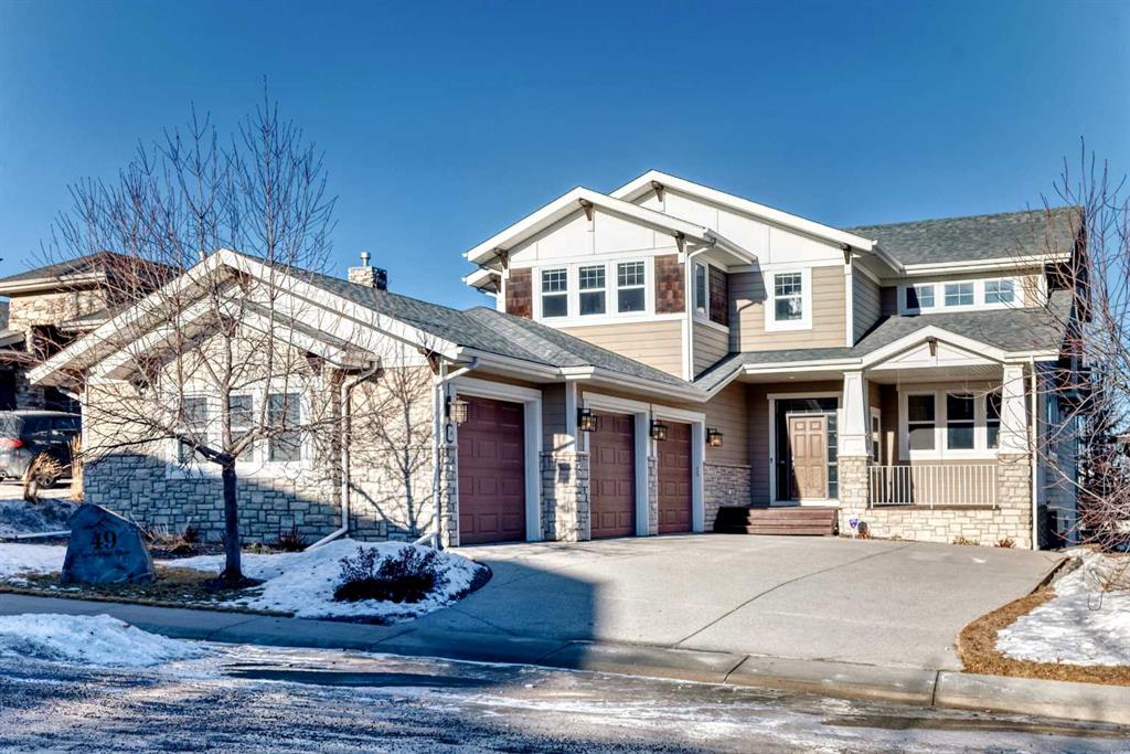 49 Crestridge View SW, Calgary, Alberta, T3B 0M1