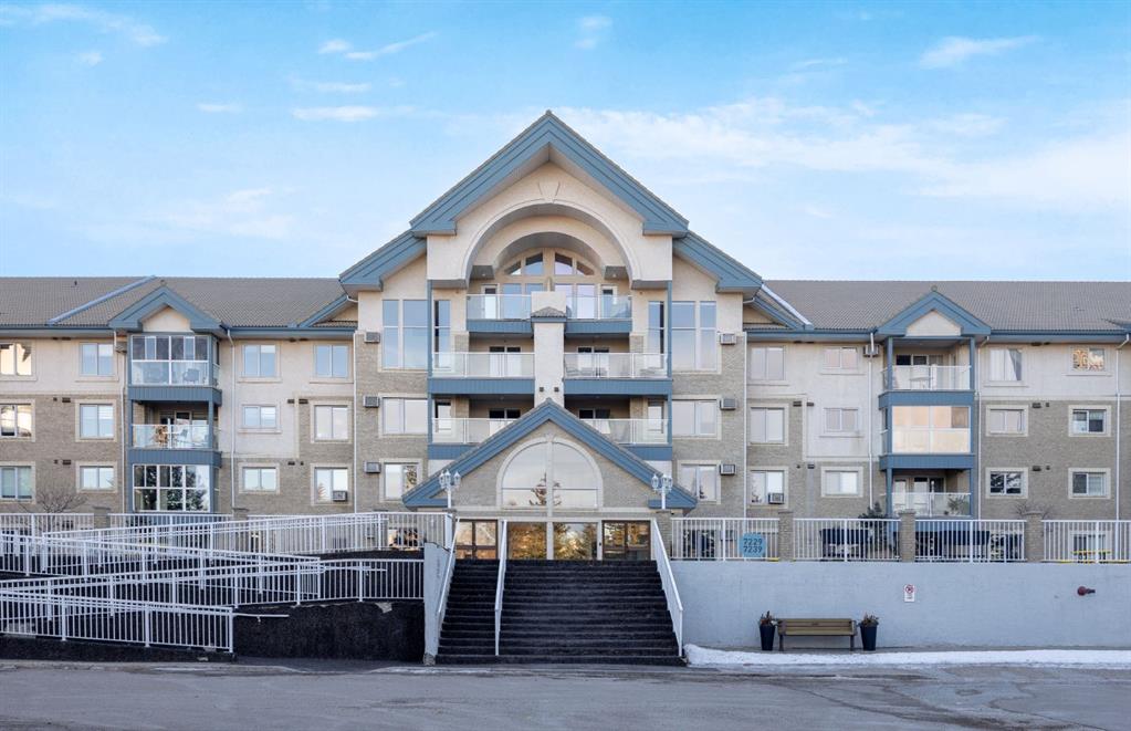#311 7239 Sierra Morena Boulevard SW, Calgary, Alberta, T3H 3L7