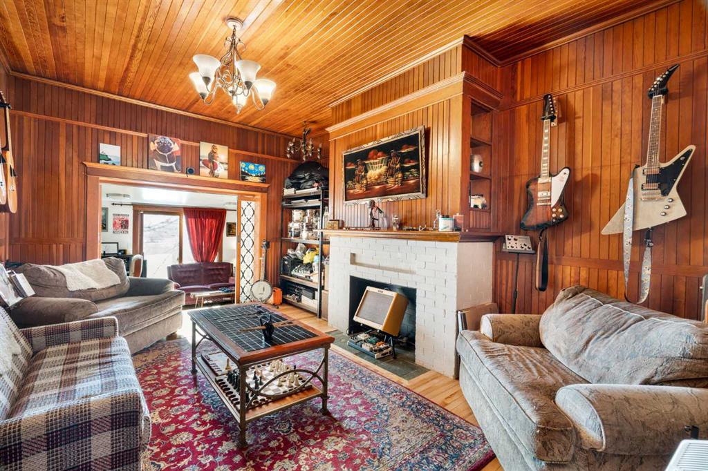 10507 Bradbury Drive SW, Calgary, Alberta, T2W1A7