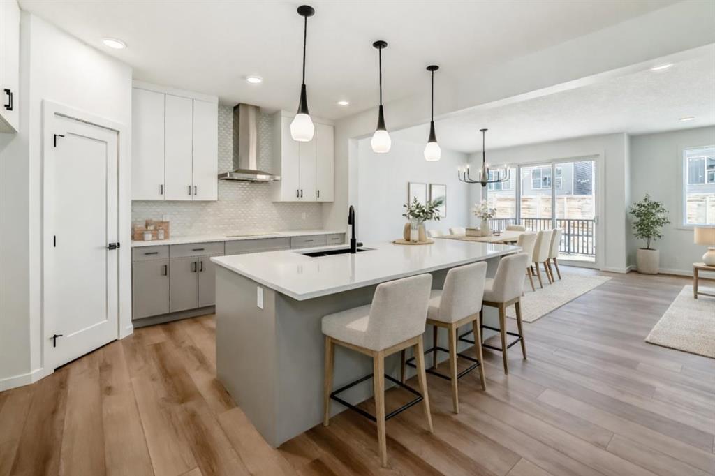 25 Starling Place NW, Calgary, Alberta, T3P 2V6