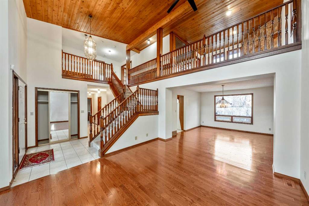 40 Edforth Road NW, Calgary, Alberta, T3A 3V7