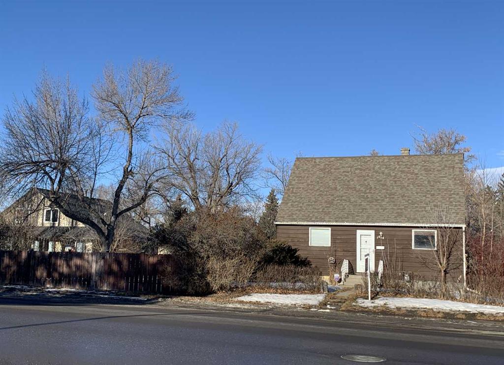 7620 34 Avenue NW, Calgary, Alberta, T3B 1N6