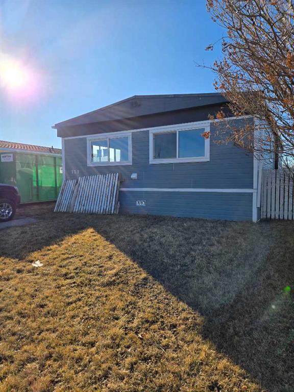 223 Polar Avenue NE, High River, Alberta, T1V 1J5