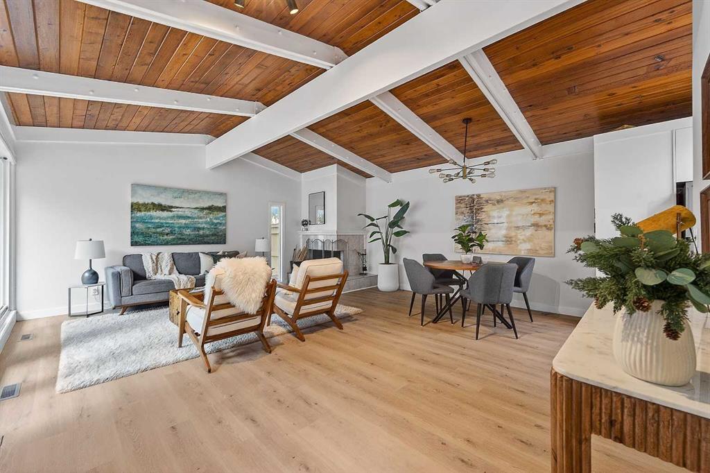 #404 4500 39 Street NW, Calgary, Alberta, T3A 0M5