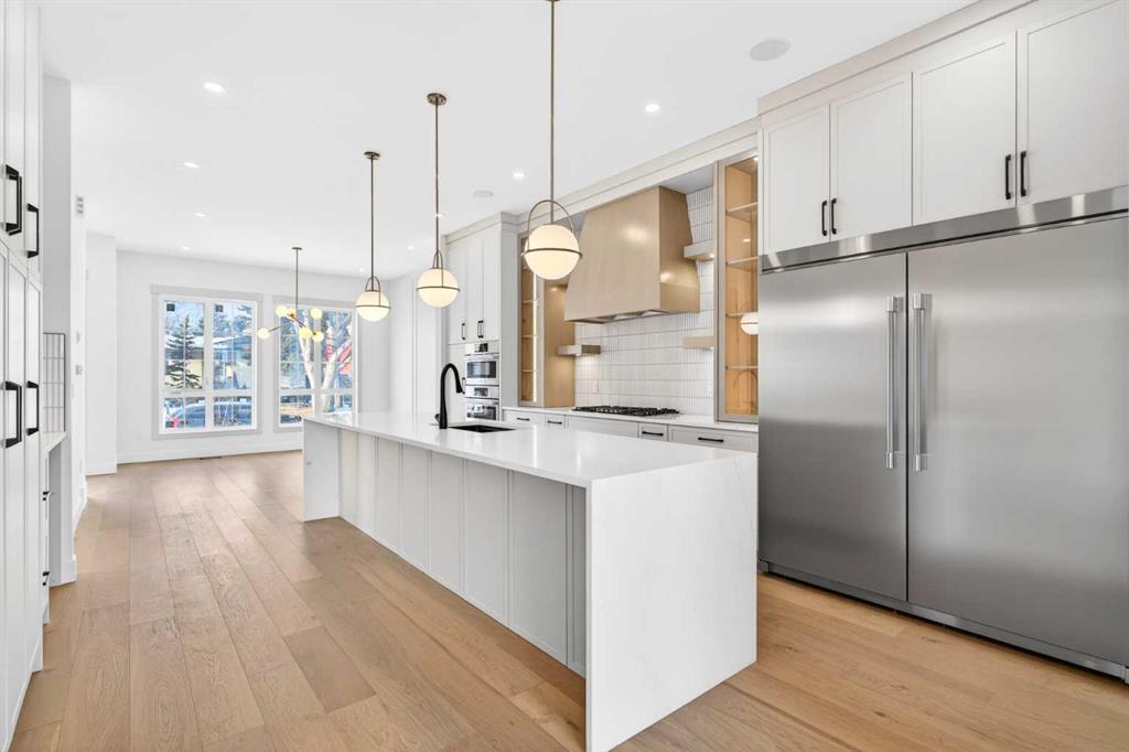 3112 40 Street SW, Calgary, Alberta, T3E3J8