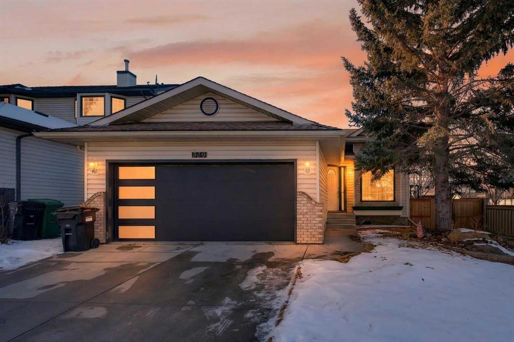 328 Douglas Ridge Close SE, Calgary, Alberta, T2Z 2M4