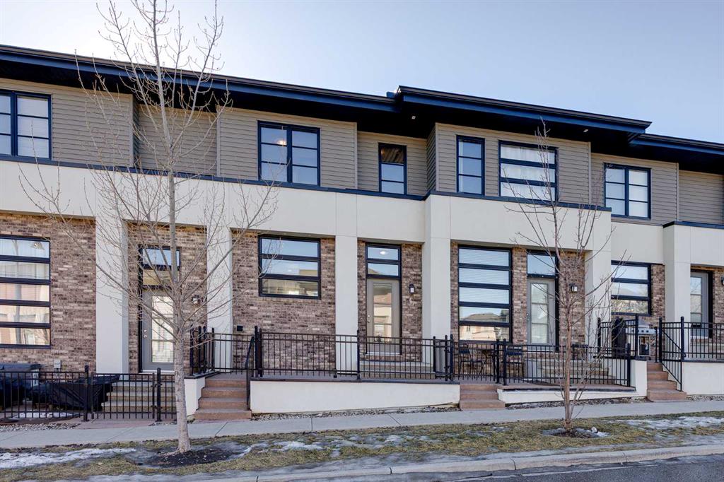 47 Aspen Hills Green SW, Calgary, Alberta, T3H 0R7