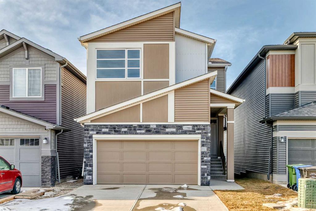 31 Lucas Passage NW, Calgary, Alberta, T3P 1Z4