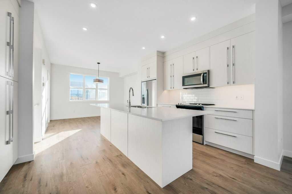 293 Dawson Way, Chestermere, Alberta, T1X 2R6