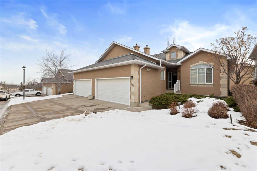 322 Signature Court SW, Calgary, Alberta, T3H 3H9
