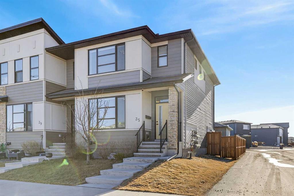 35 Wolf Hollow Park SE, Calgary, Alberta, T2X4M7