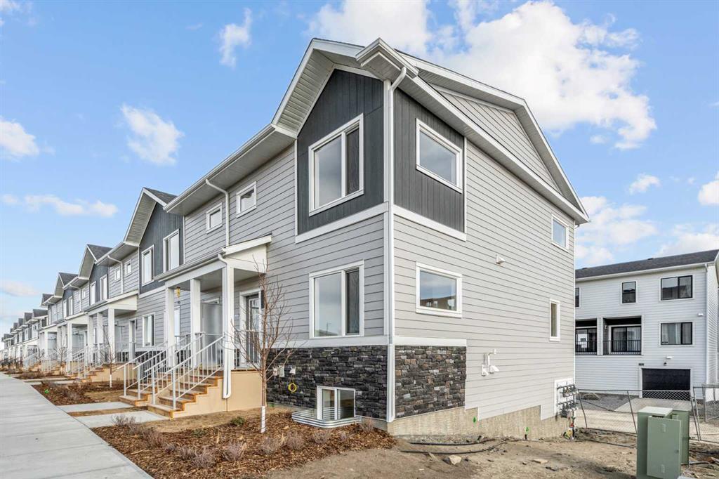#1115 25 Wildwoods Court SW, Airdrie, Alberta, T4B 5V7