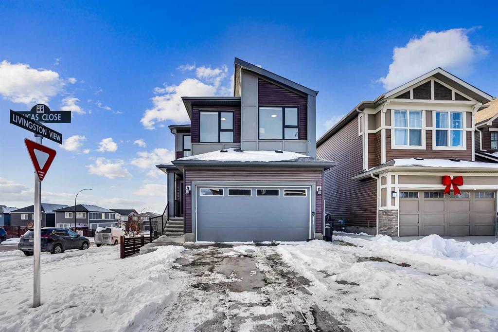 210 Lucas Close NW, Calgary, Alberta, T3P 1Z4