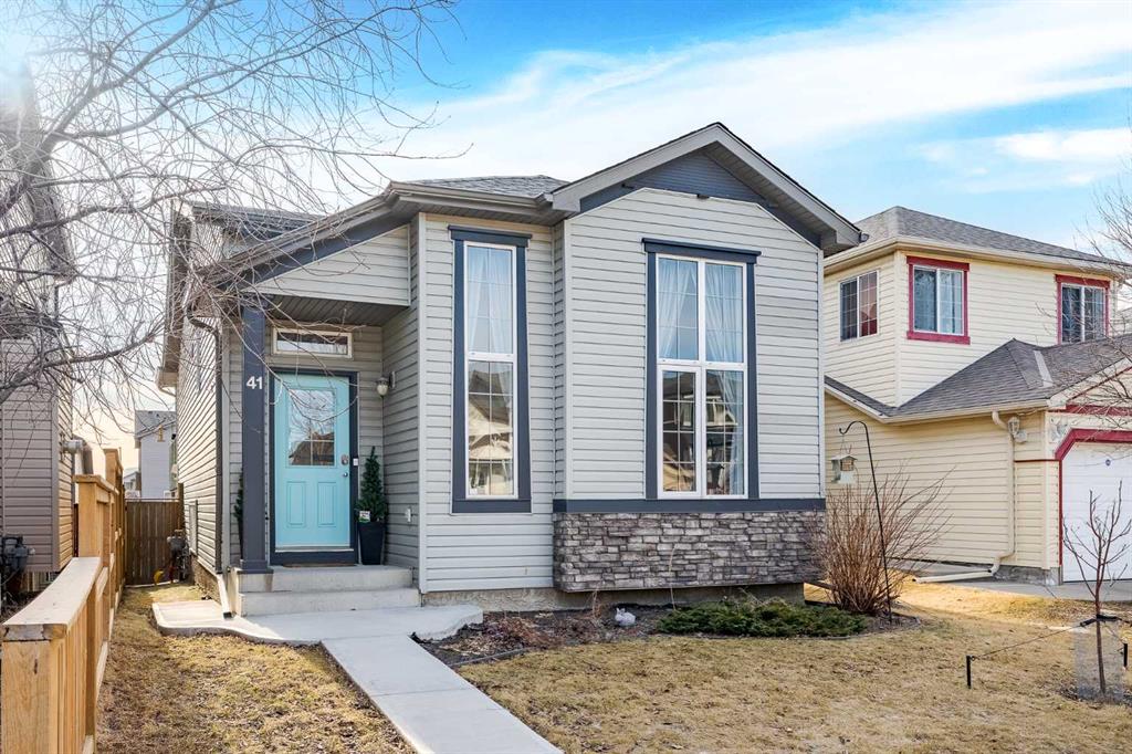 41 Covebrook Close NE, Calgary, Alberta, T3K 6J6