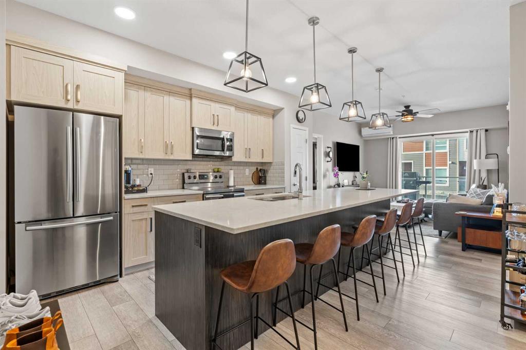 #205 370 Harvest Hills Common, Calgary, Alberta, T3K2M8