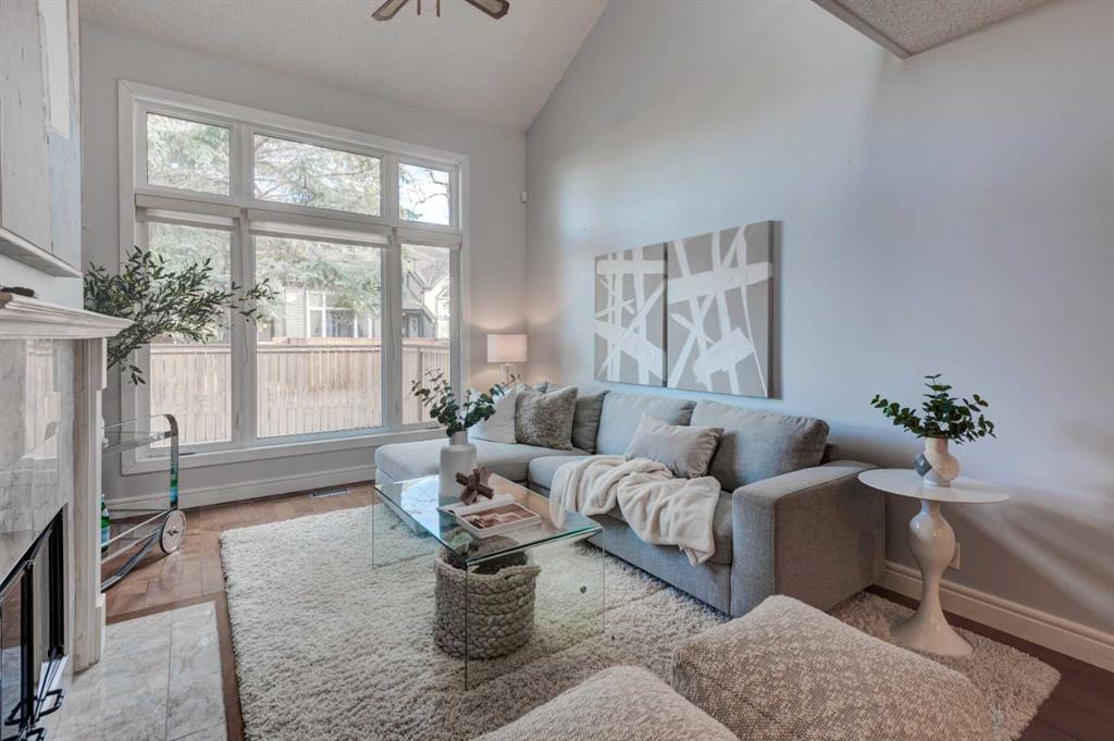 #37 12625 24 Street SW, Calgary, Alberta, T2W 4B1