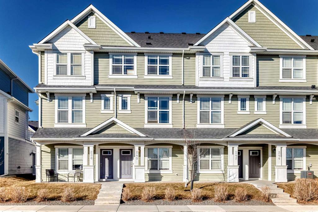 240 Copperleaf Way SE, Calgary, Alberta, T2Z 5G2