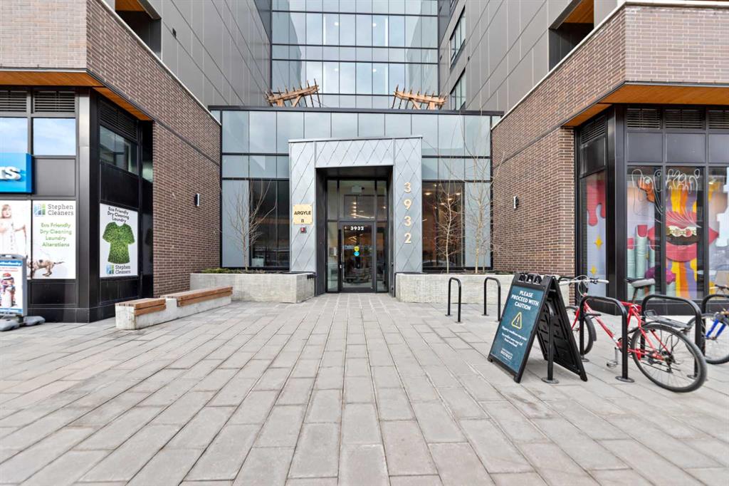 #310 3932 University Avenue NW, Calgary, Alberta, T3B 6P6