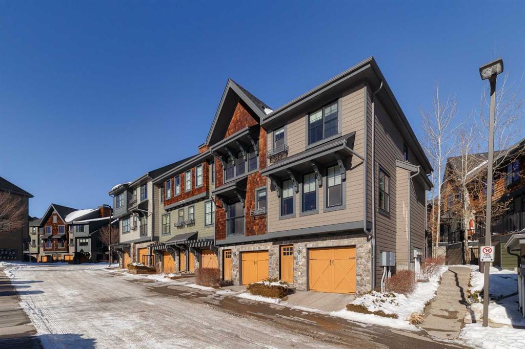 513 Ascot Circle SW, Calgary, Alberta, T3H 0W9