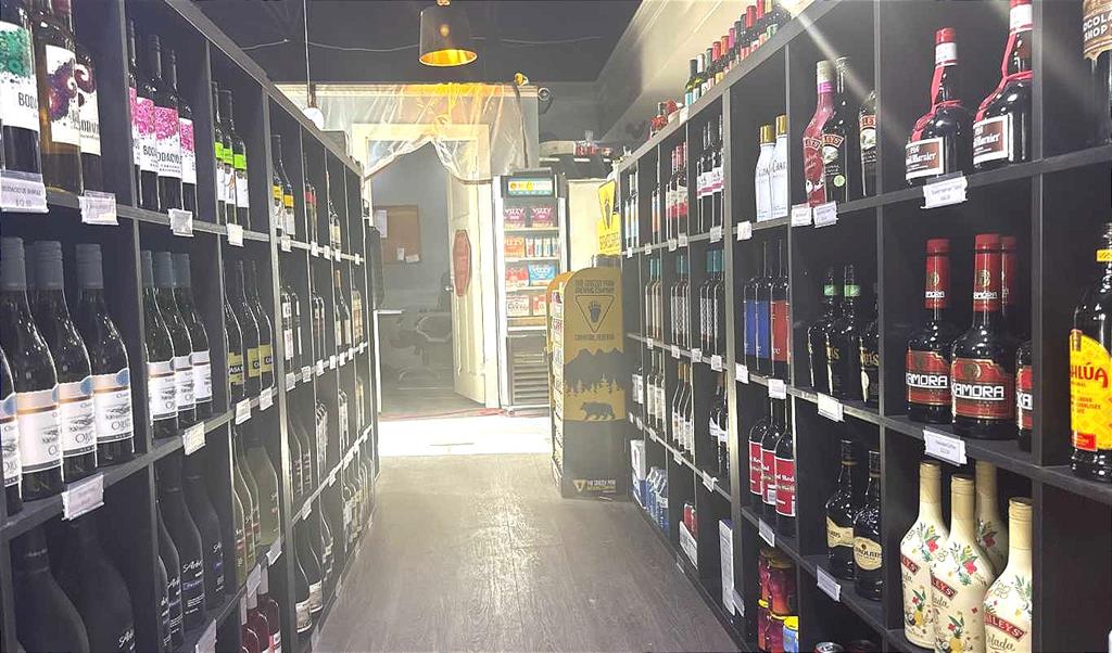 123 Highway 1 Road, Strathmore, Alberta, T1P 1P8