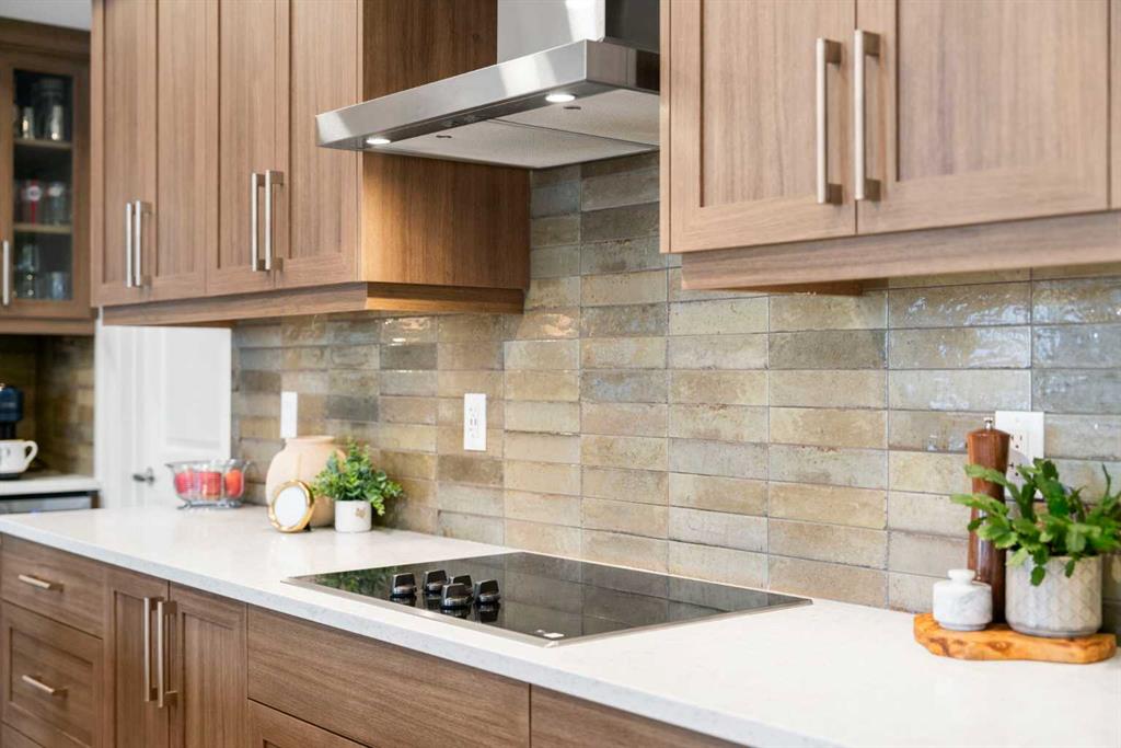 #2208 33 Carringham Gate NW, Calgary, Alberta, T3P 2H6