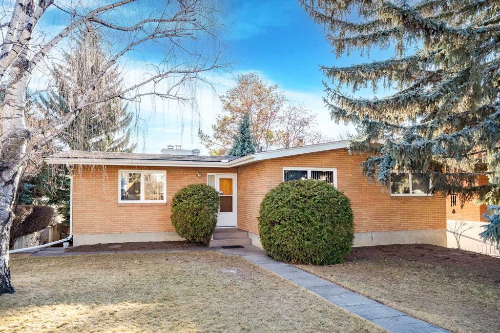 2731 48 Avenue NW, Calgary, Alberta, T2L 1C4