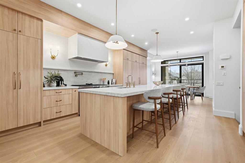 2009 28 Avenue SW, Calgary, Alberta, T2T 1K4