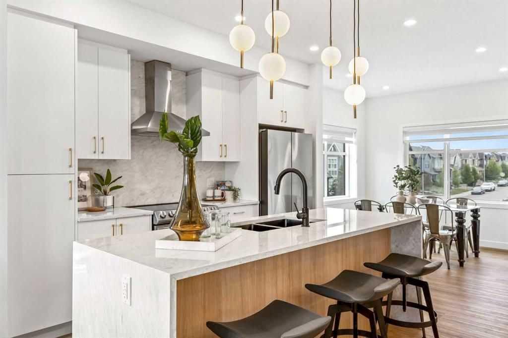 #604 200 Belbedere Boulevard SE, Calgary, Alberta, T1X0L5