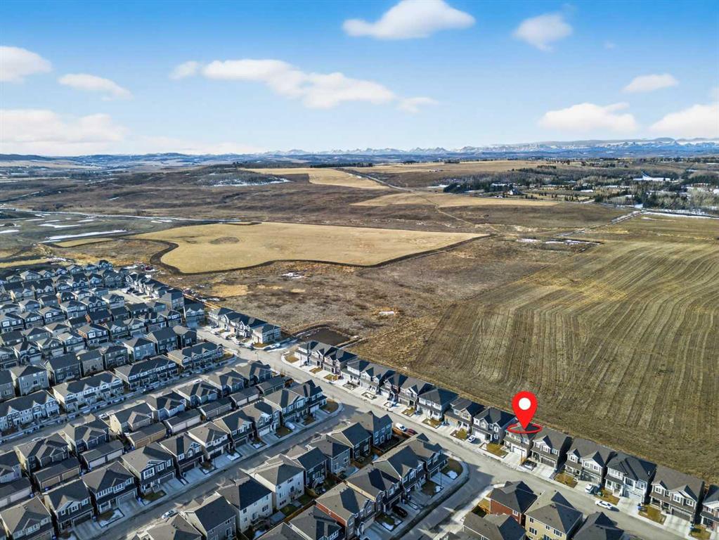 154 Yorkstone Way SW, Calgary, Alberta, T2X 4S3